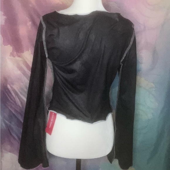 Edgy long sleeved black tee shirt with a graphic print - Picture 2 of 3